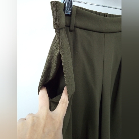 Uniqlo Olive Green Capri Pants Coo lats S Career Work Summer Spring Fall - Picture 5 of 8